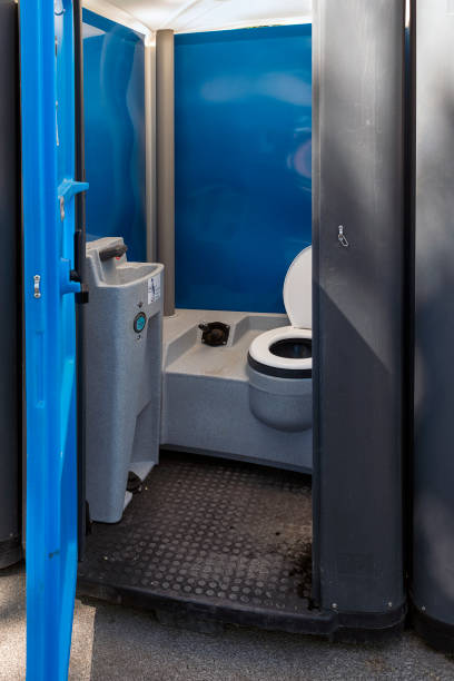 Best Luxury portable toilet rental  in Donora, PA